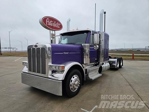 Peterbilt 589 Nyergesvontatók