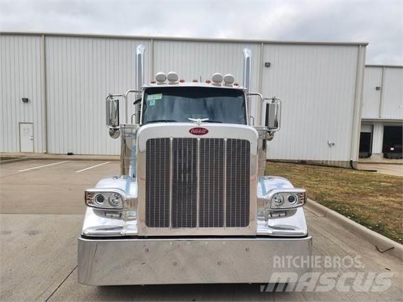 Peterbilt 589 Nyergesvontatók