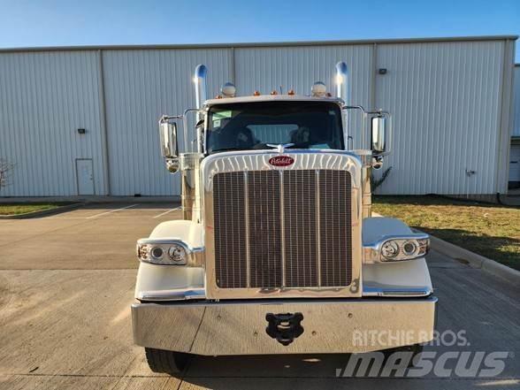 Peterbilt 589 Nyergesvontatók