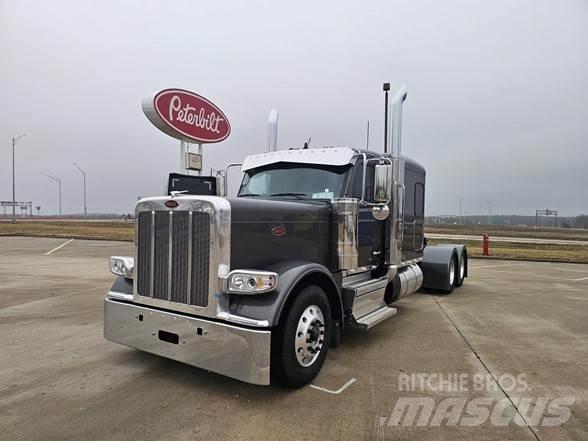 Peterbilt 589 Nyergesvontatók