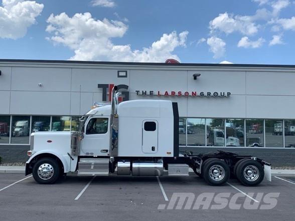 Peterbilt 589 Nyergesvontatók