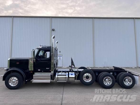 Peterbilt 589 Nyergesvontatók