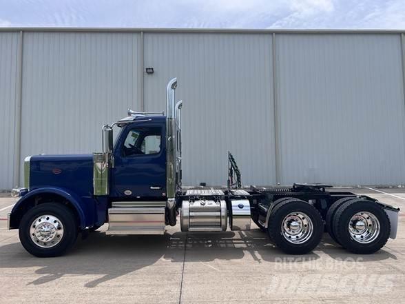 Peterbilt 589 Nyergesvontatók
