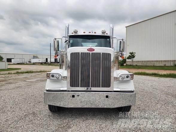 Peterbilt 589 Nyergesvontatók