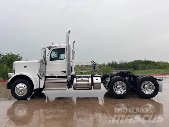 Peterbilt 589 Nyergesvontatók