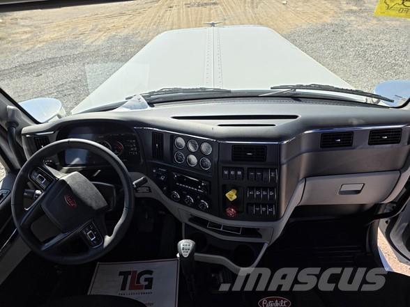 Peterbilt 589 Nyergesvontatók