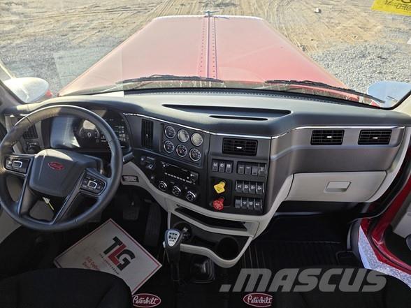 Peterbilt 589 Nyergesvontatók