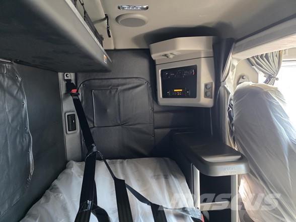 Peterbilt 589 Nyergesvontatók