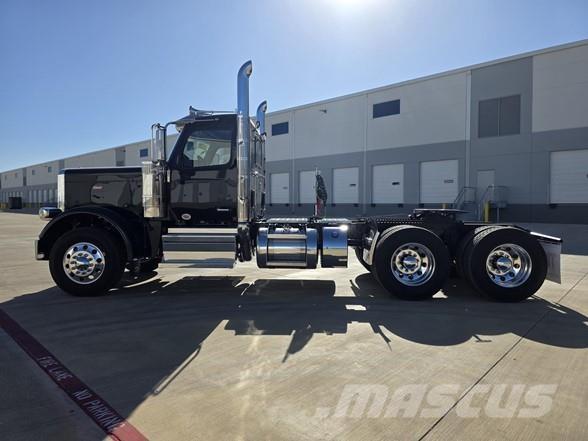 Peterbilt 589 Nyergesvontatók