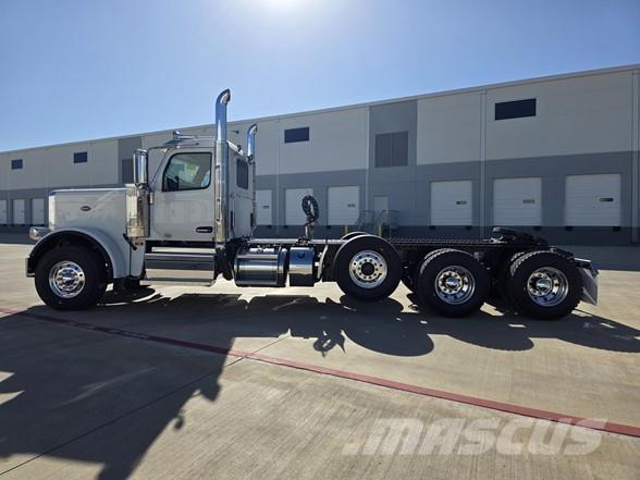 Peterbilt 589 Nyergesvontatók