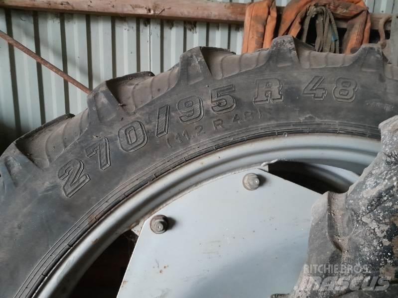  - - -  270/95R48 Gumiabroncsok, kerekek és felnik