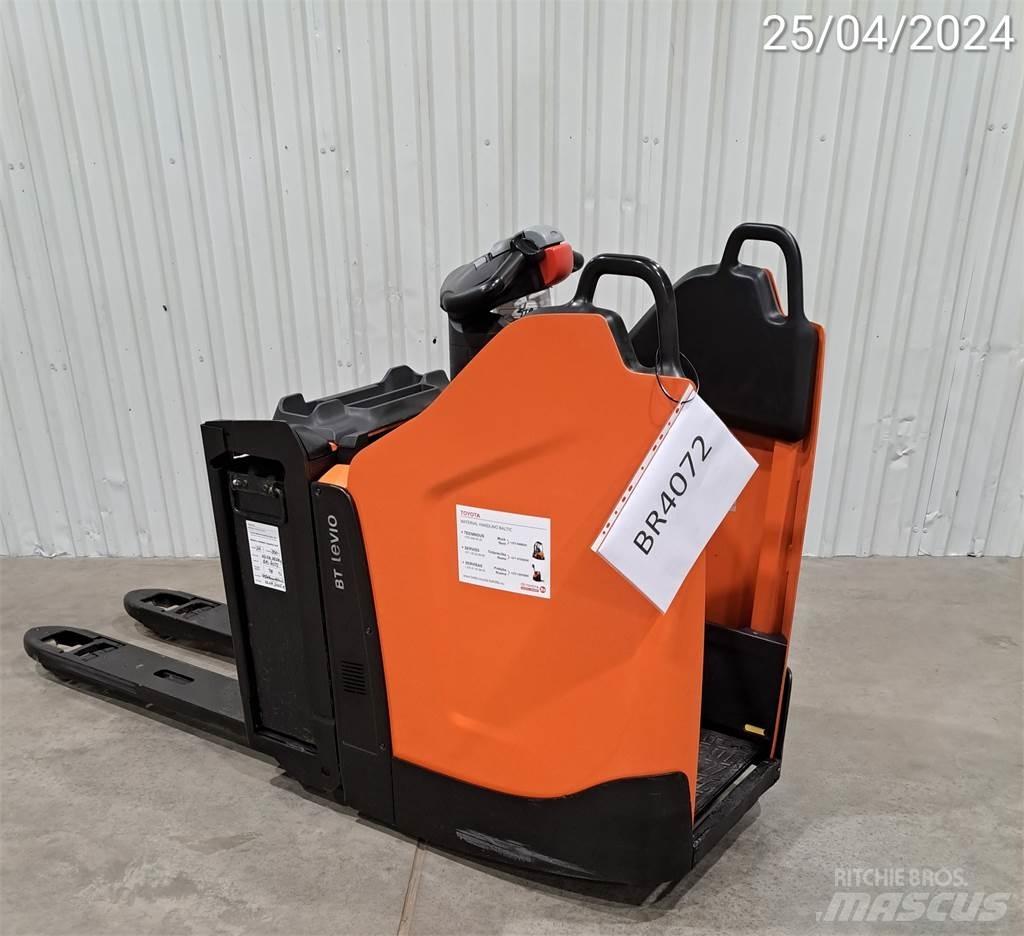 BT LPE200/8 Kézi raklapemelő