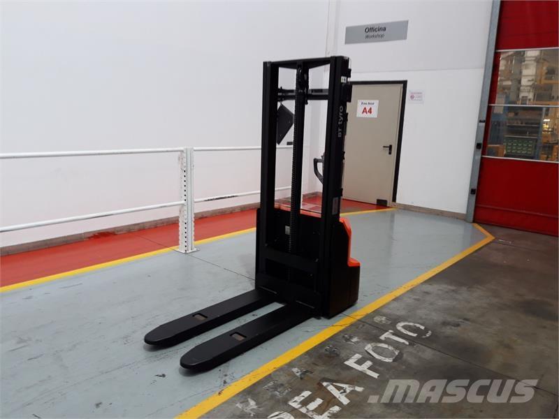 BT SHE100 Kézi raklapemelők