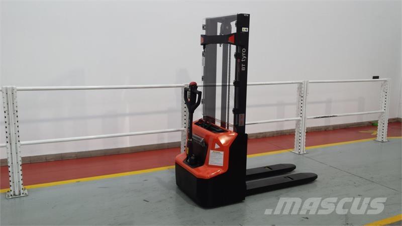 BT SHE100 Kézi raklapemelők