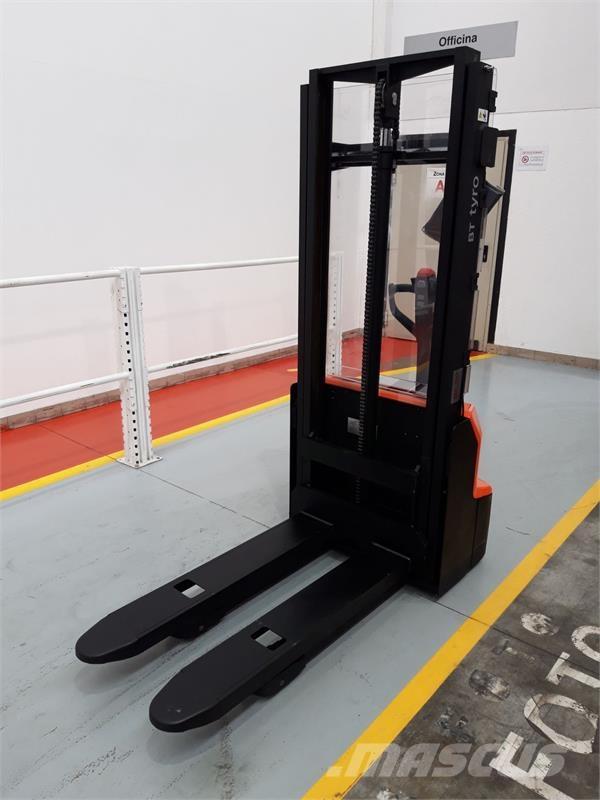 BT SHE100 Kézi raklapemelők