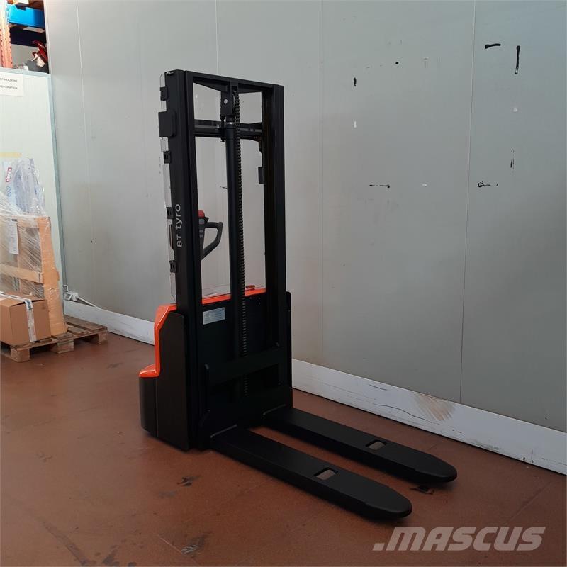 BT SHE100 Kézi raklapemelők