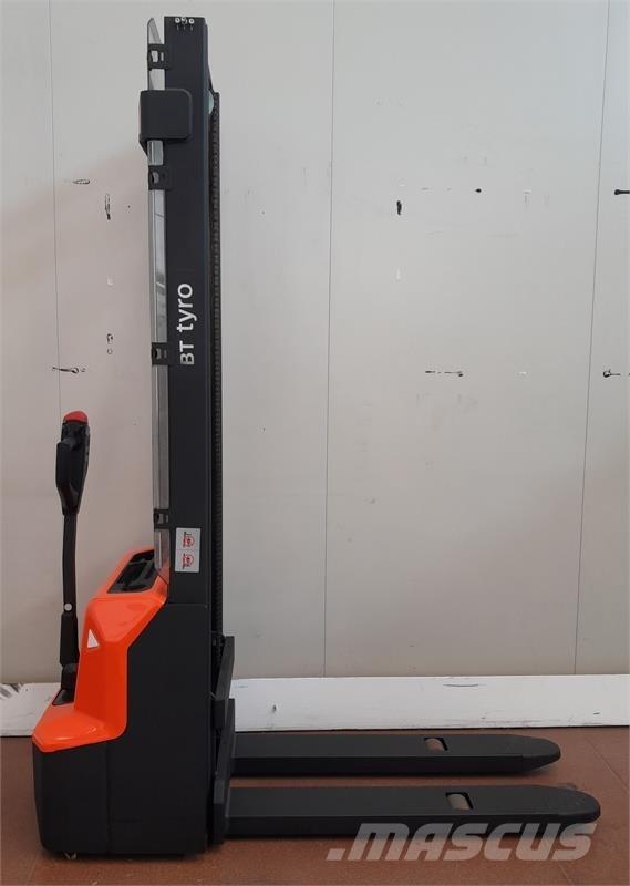 BT SHE100 Kézi raklapemelők