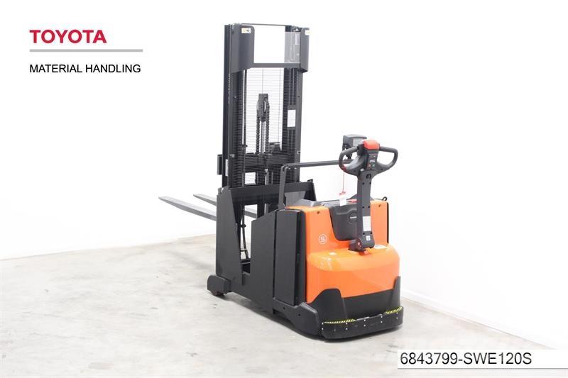 BT SWE120 Gyalogkíséretű targonca