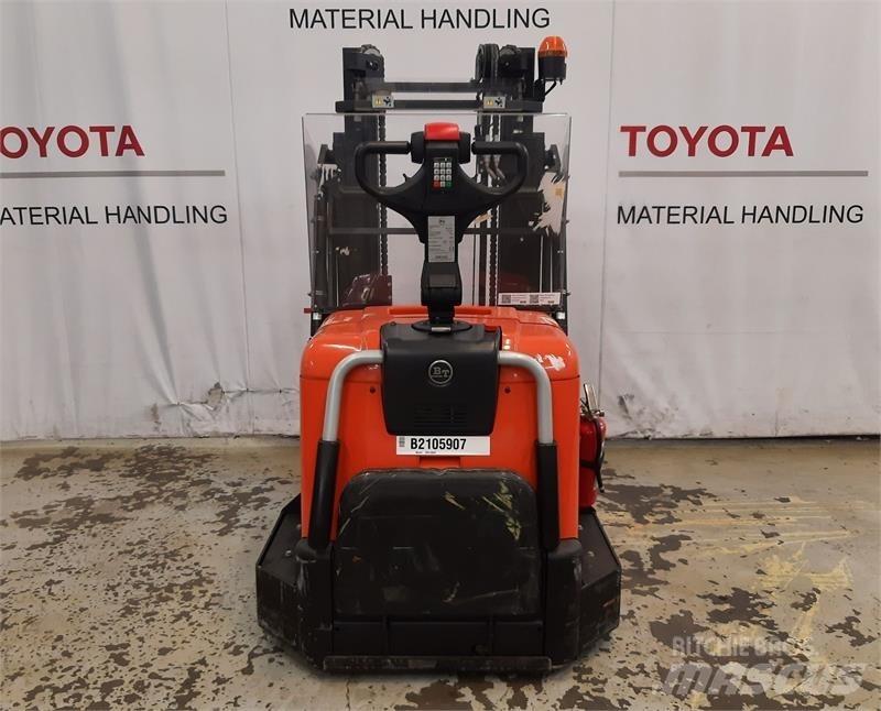 BT SPE120XR Gyalogkíséretű targonca