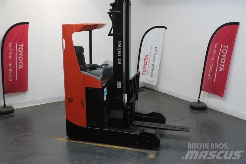 BT RRE200 Tolóoszlopos targonca