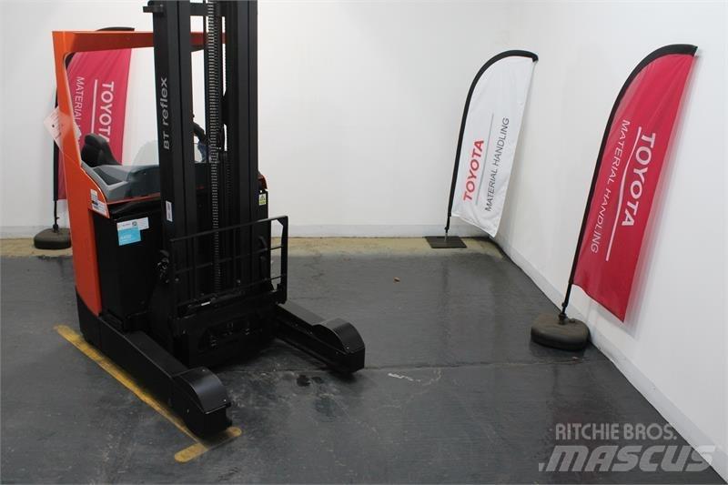 BT RRE200 Tolóoszlopos targonca