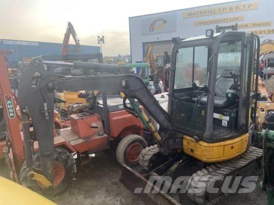 Komatsu PC26MR-3 Mini kotrók < 7t