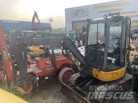 Komatsu PC26MR-3 Mini kotrók < 7t