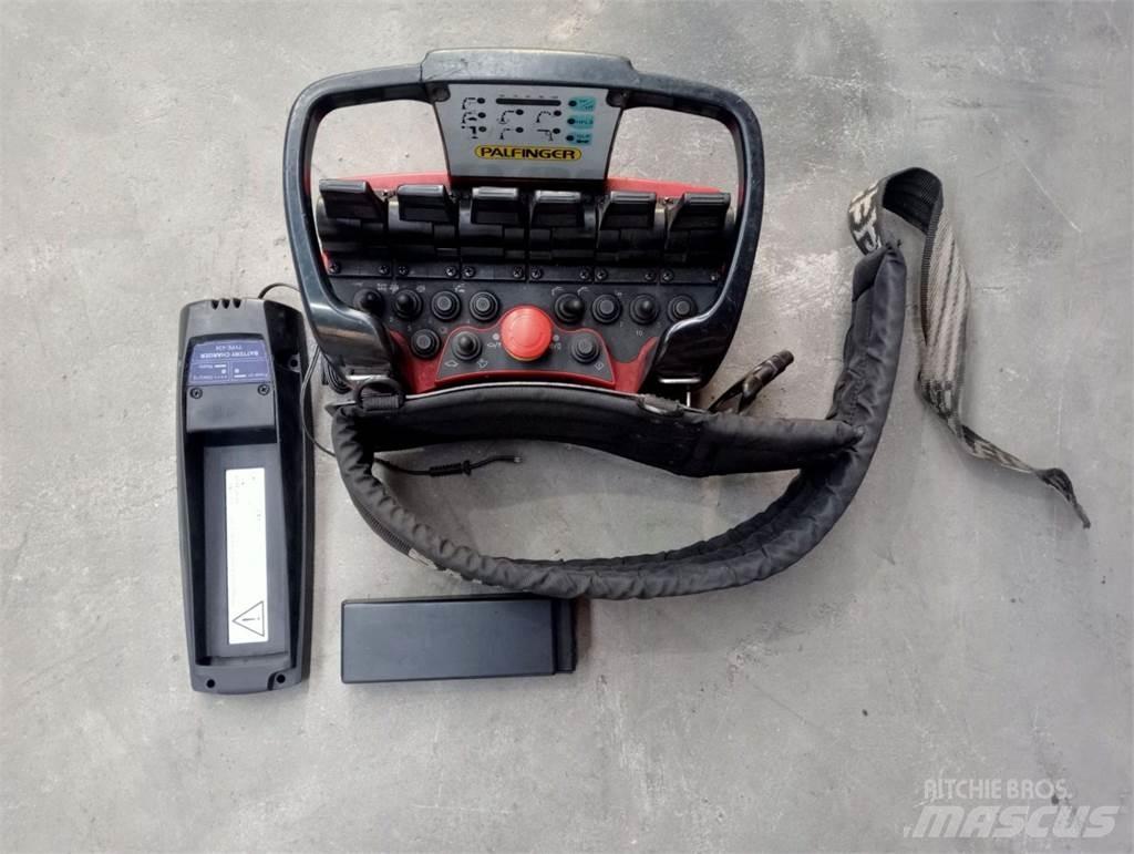 Palfinger PK 23002 Rakodó daruk
