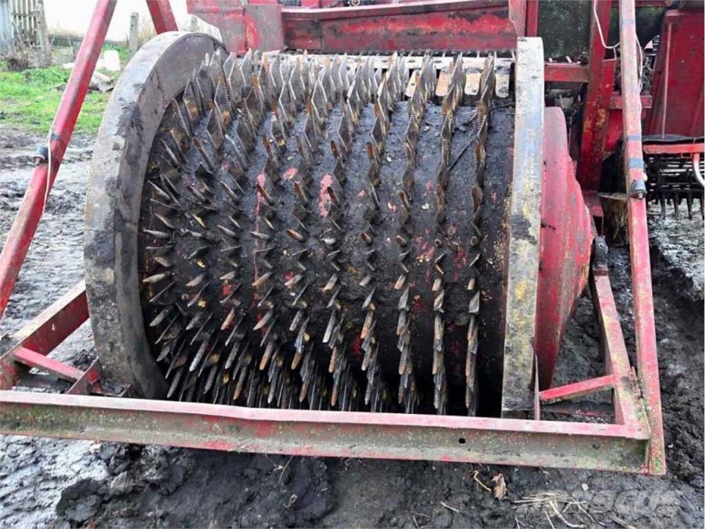  57 Egyéb betakarító felszerelések