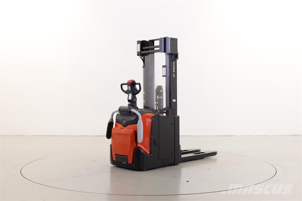 BT SPE140 L Gyalogkíséretű targonca