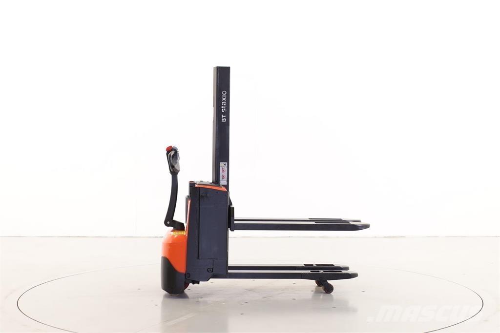 BT SWE-080-L Gyalogkíséretű targonca