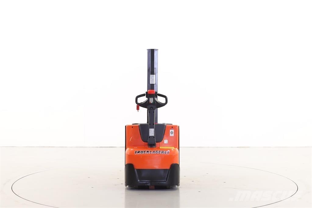BT SWE-080-L Gyalogkíséretű targonca