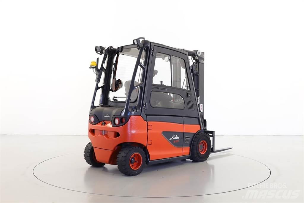 Linde E25-01 387 Elektromos targoncák