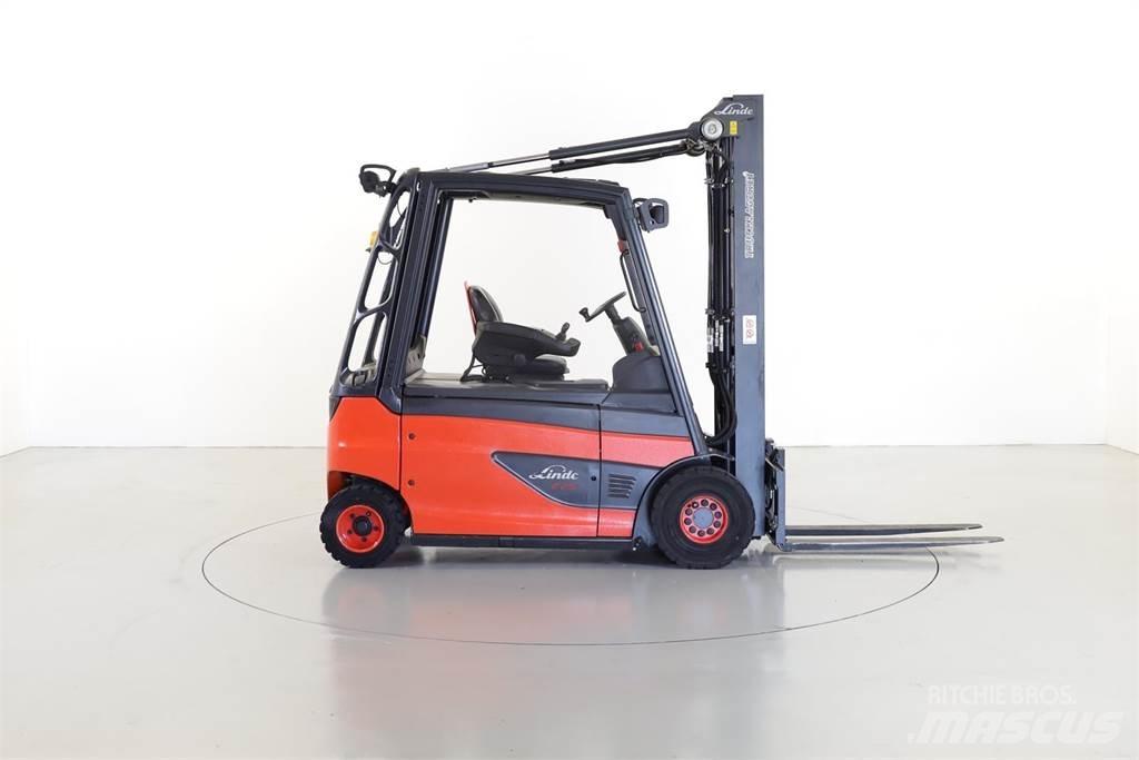 Linde E25L Elektromos targoncák