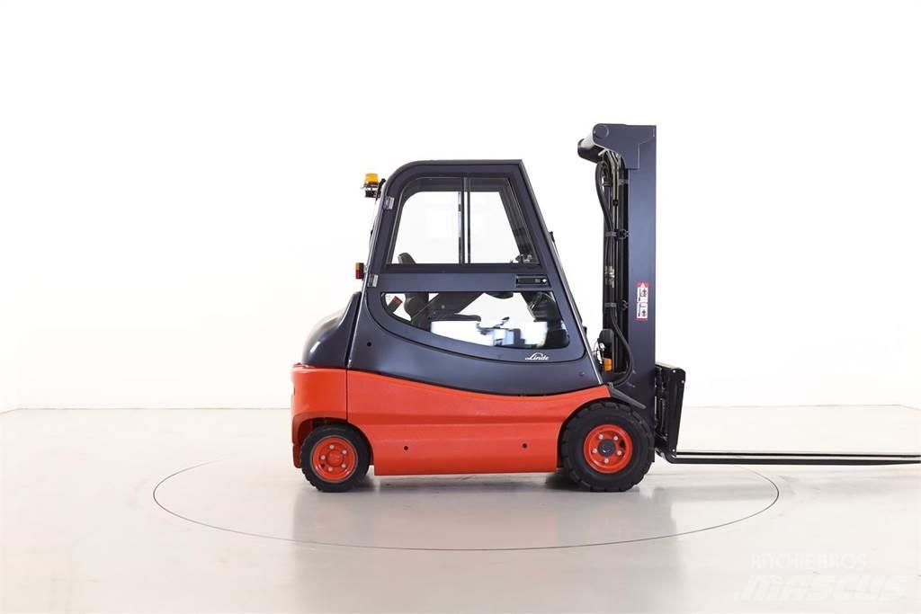 Linde E30-02/336 Elektromos targoncák