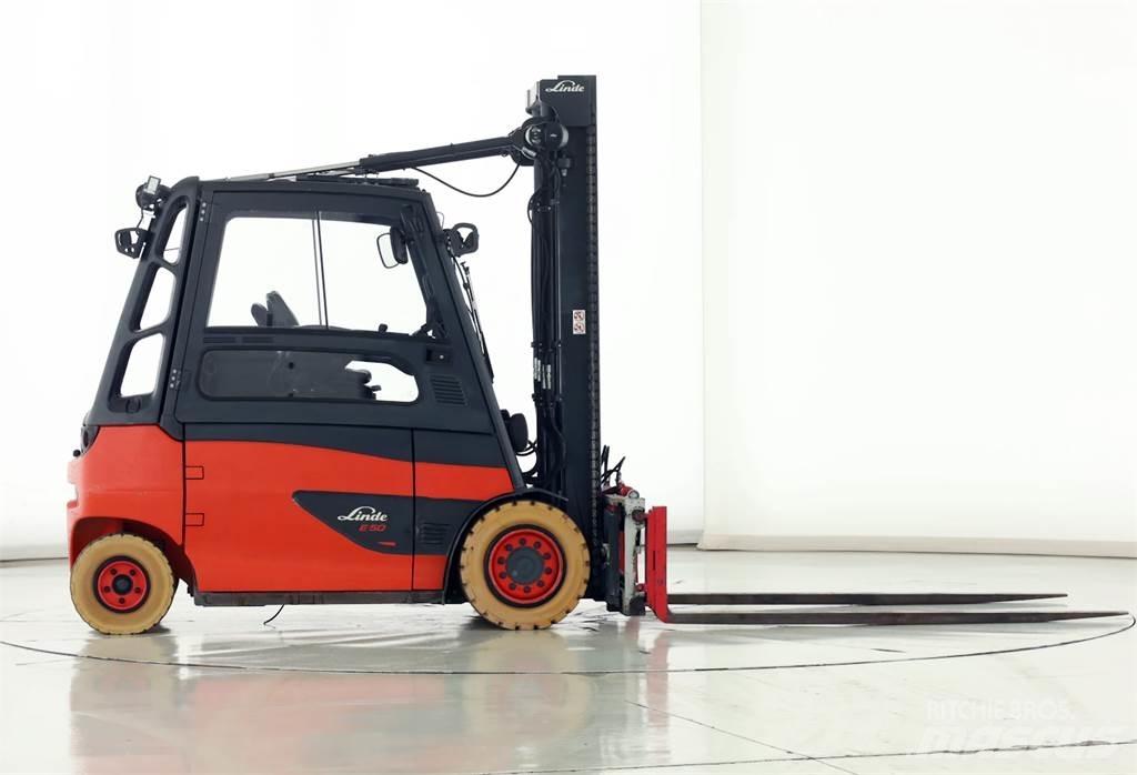 Linde E50HL-01 Elektromos targoncák