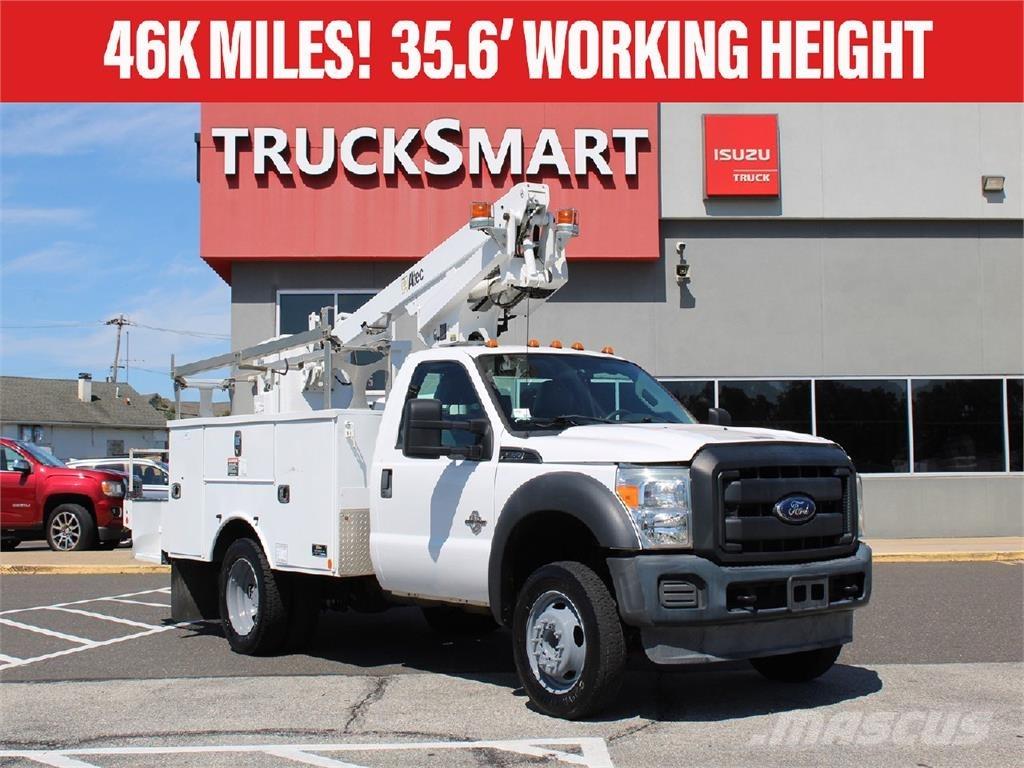 Ford F450 Teherautóra szerelt emelők és állványok