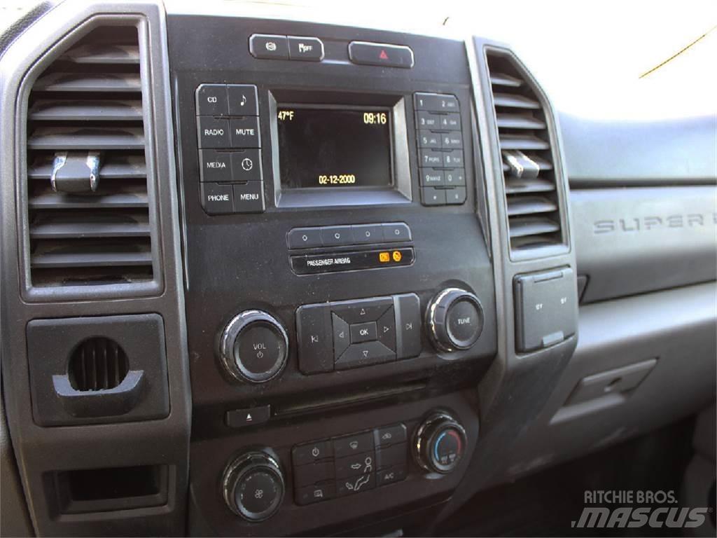 Ford F550 Műszaki mentők