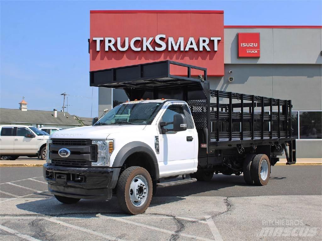 Ford F550 Platós / Ponyvás teherautók