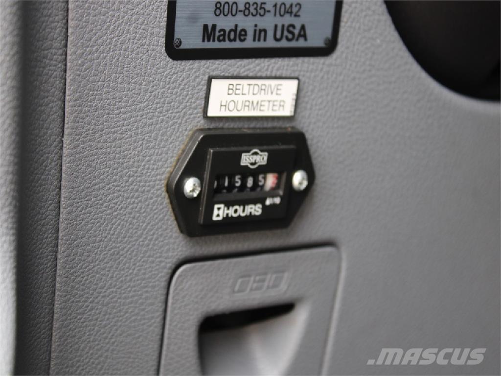 Ford Transit Teherautóra szerelt emelők és állványok