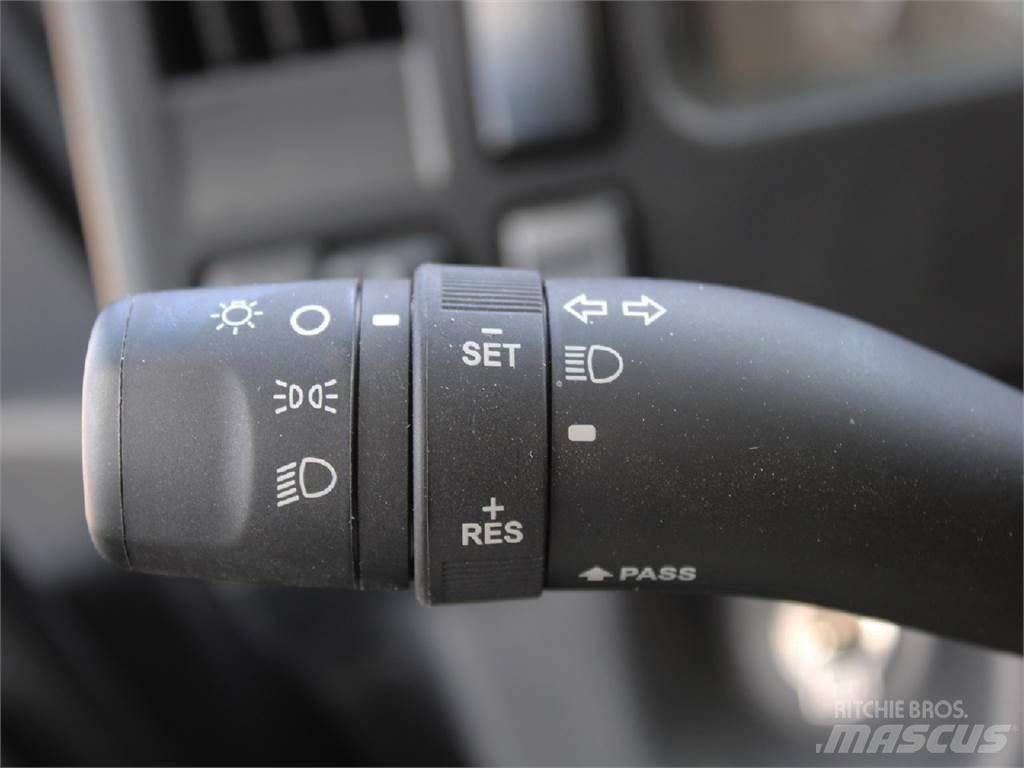 Isuzu FTR Dobozos teherautók