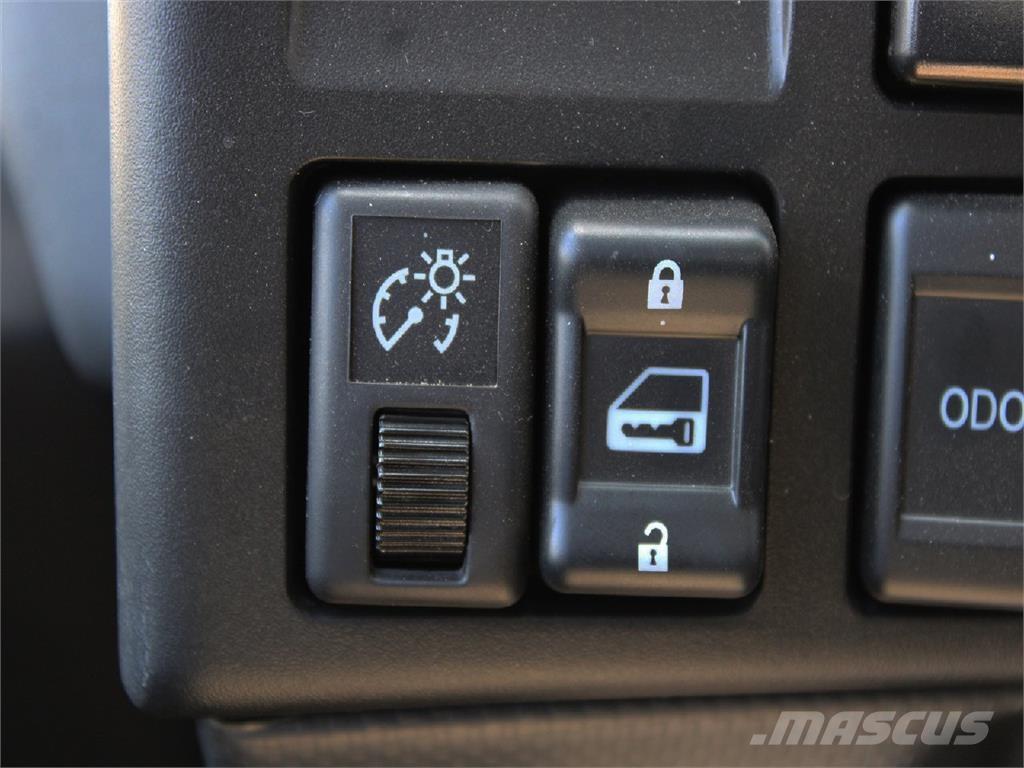 Isuzu NPR-HD Konténer keretes / Konténeres teherautók