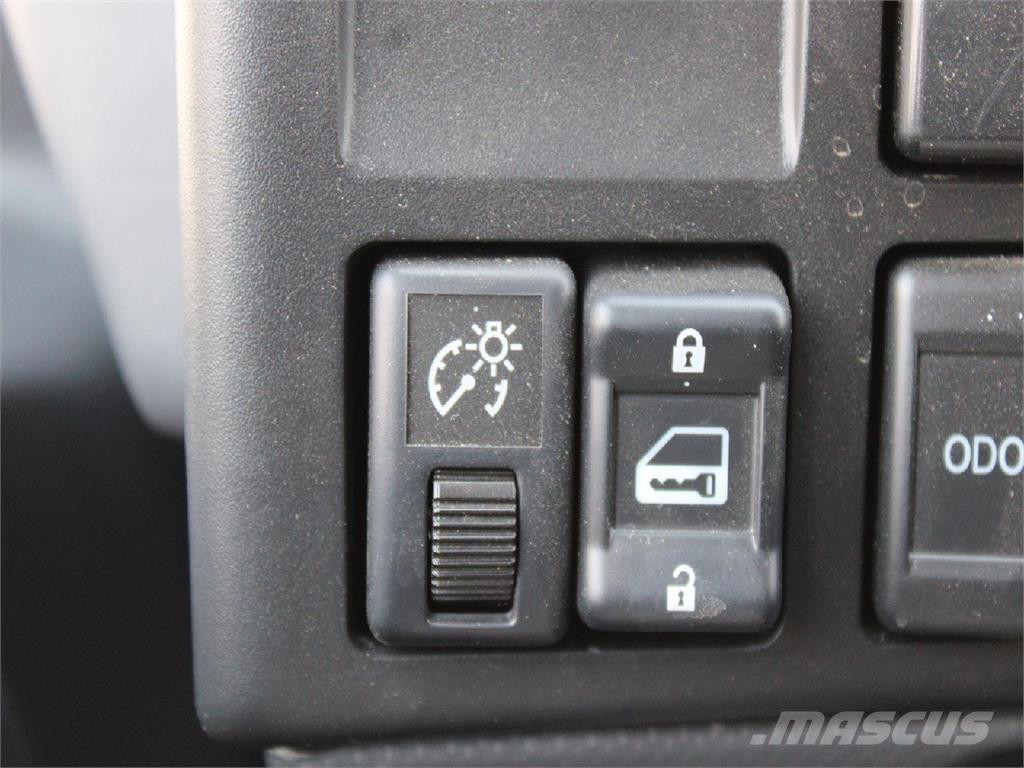 Isuzu NPR-HD Horgos rakodó teherautók
