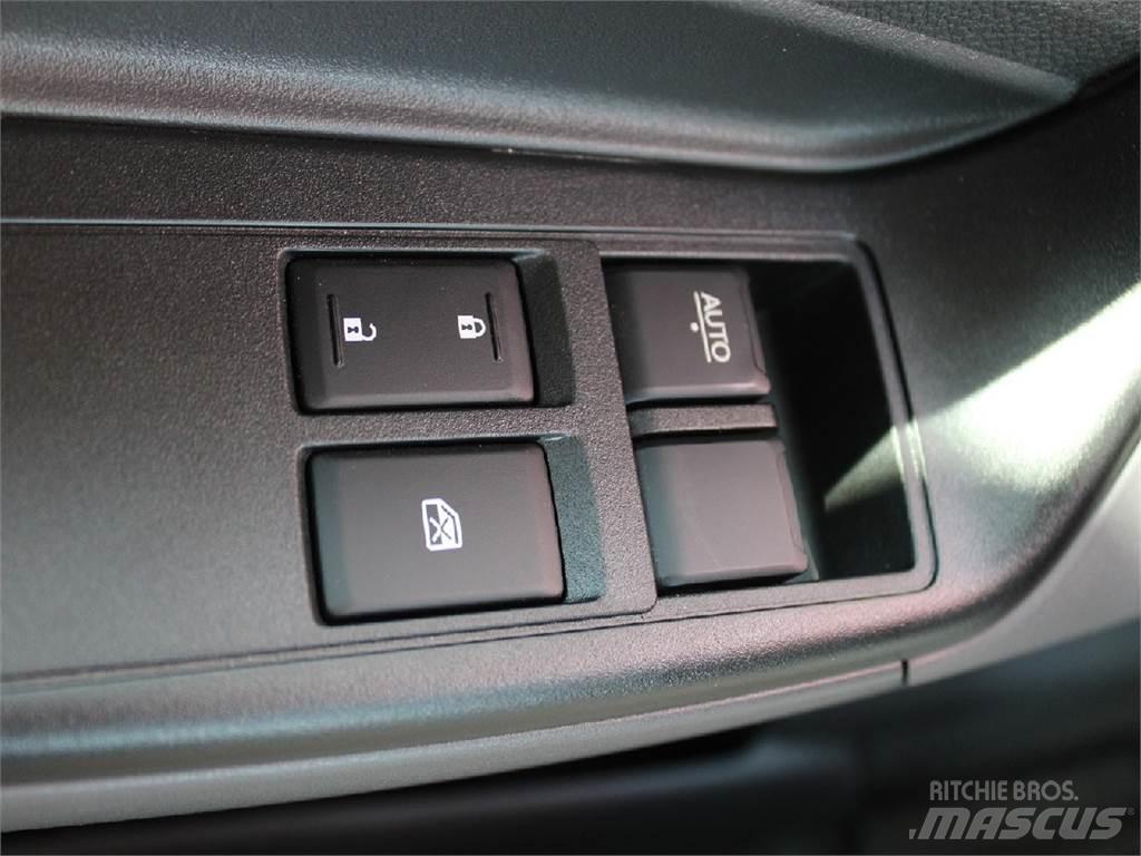 Isuzu NRR Dobozos teherautók