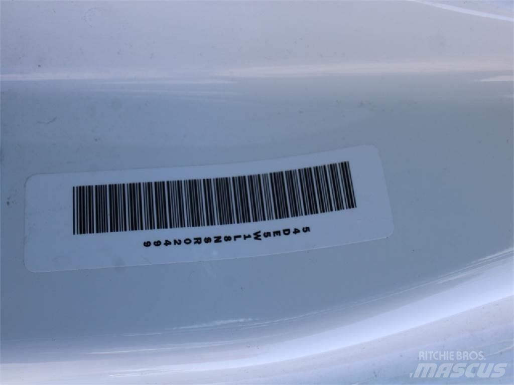 Isuzu NRR Dobozos teherautók