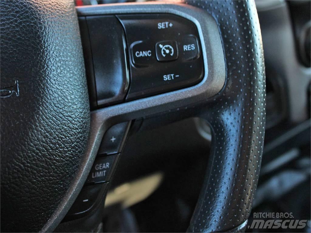 RAM 5500 Multifunkciós teherautók