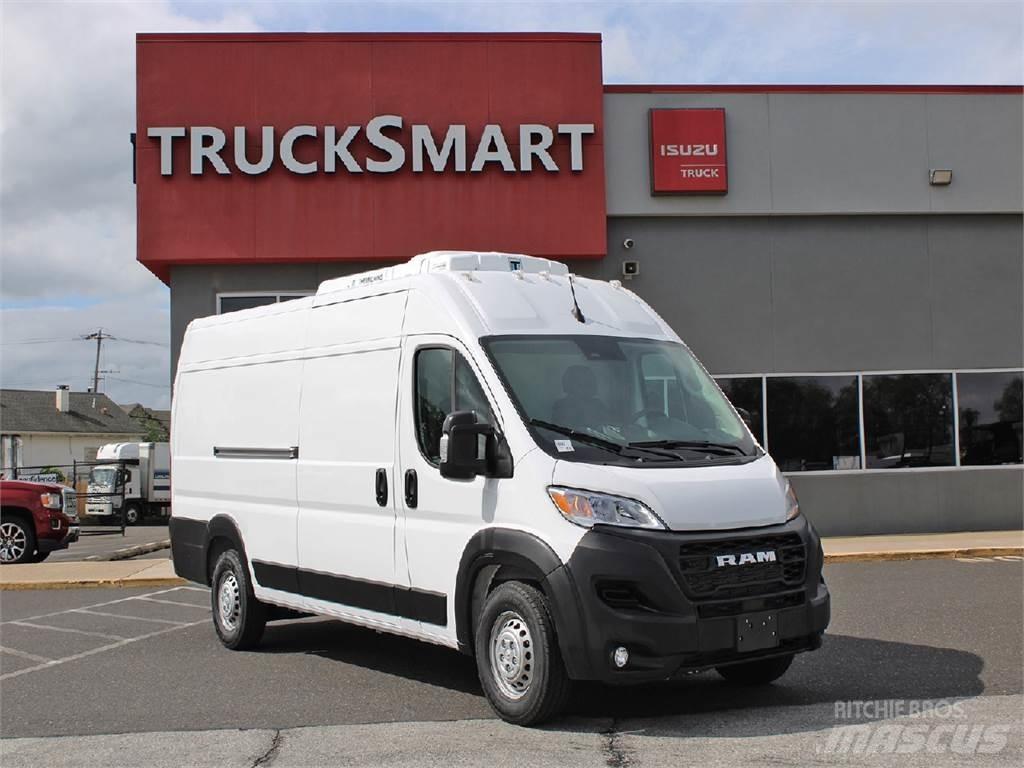 RAM PROMASTER Hűtős