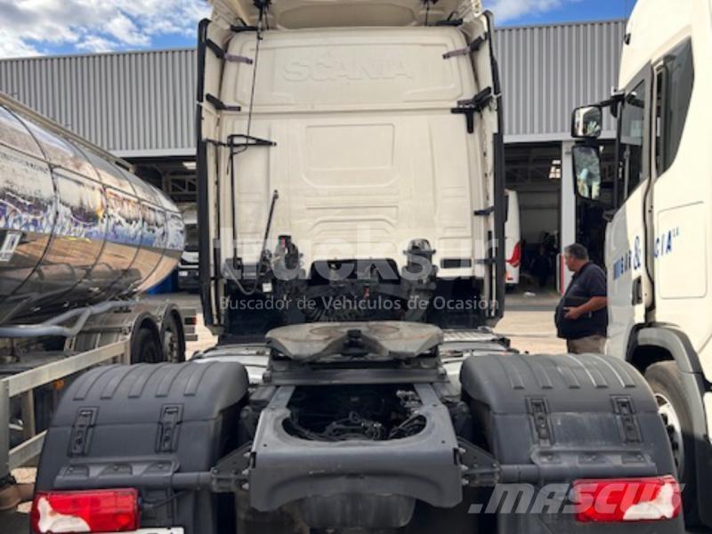 Scania R410 Nyergesvontatók