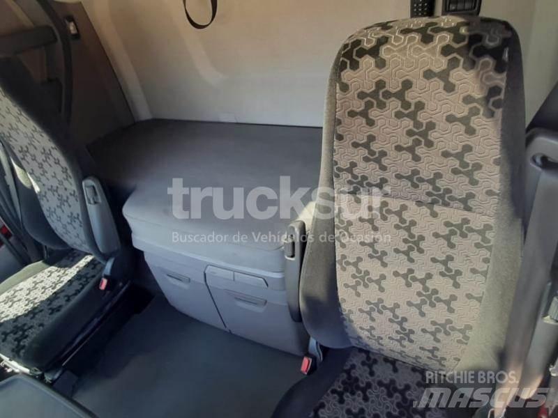 Scania S450 Nyergesvontatók