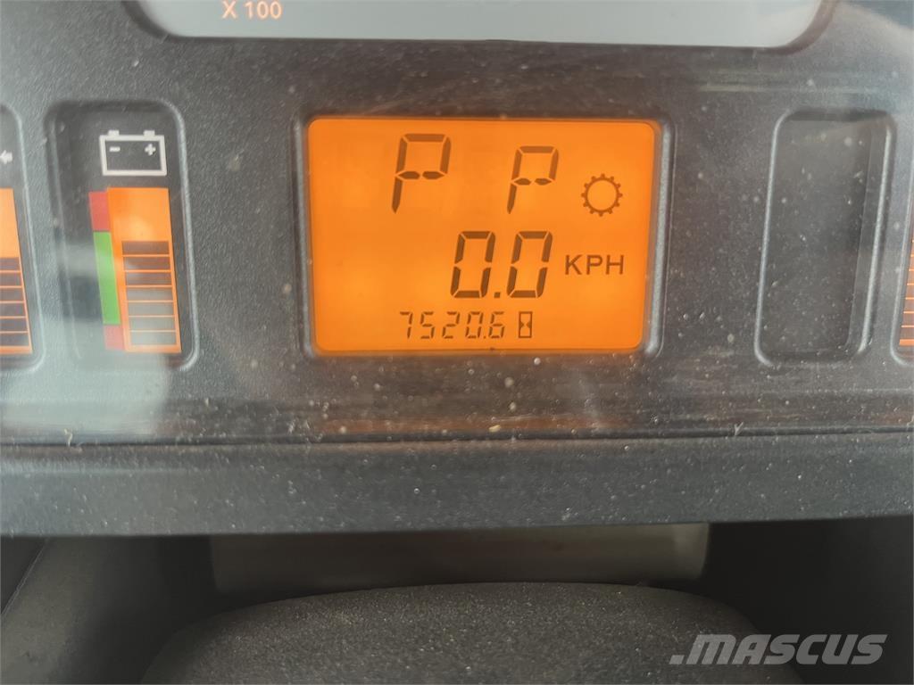 Challenger MT775E Traktorok